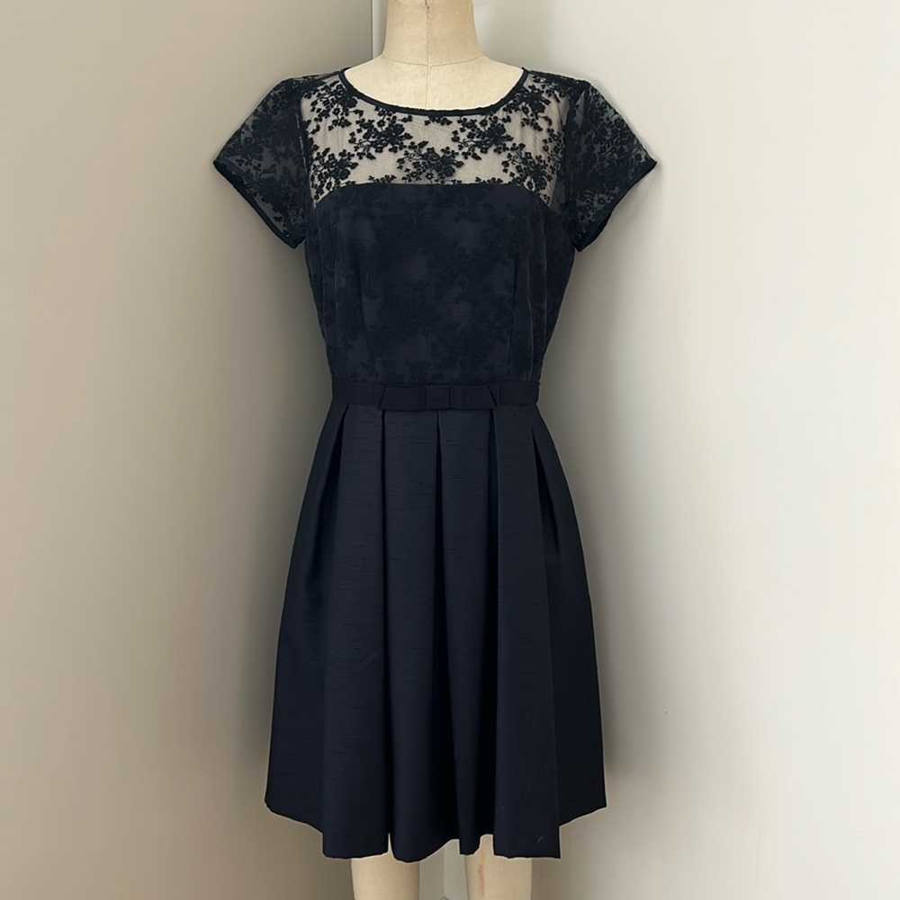 Taylor Brand Navy Blue Dress with Pockets size 6